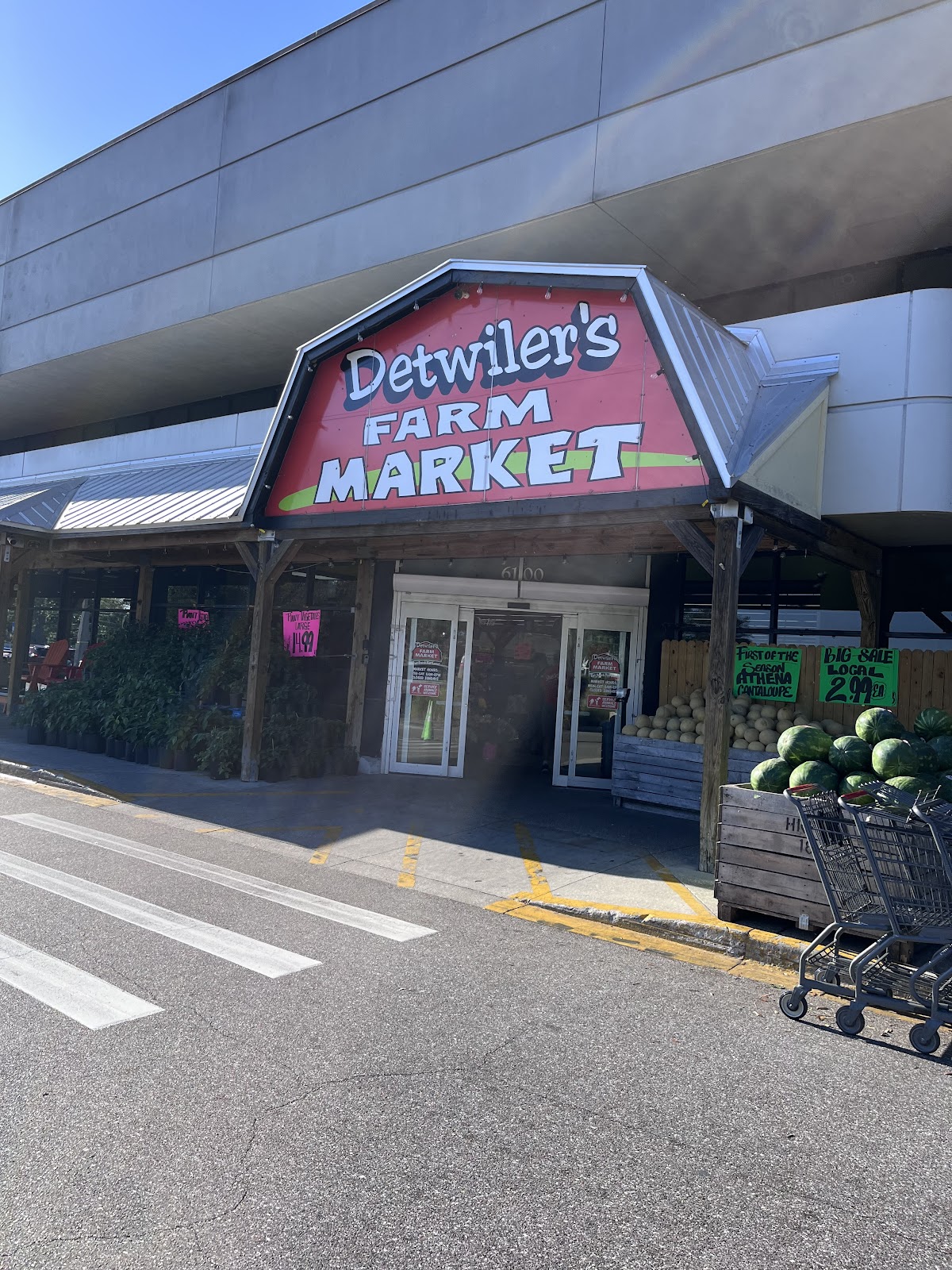 Detwiler's Farm Market in Lakewood Ranch, FL