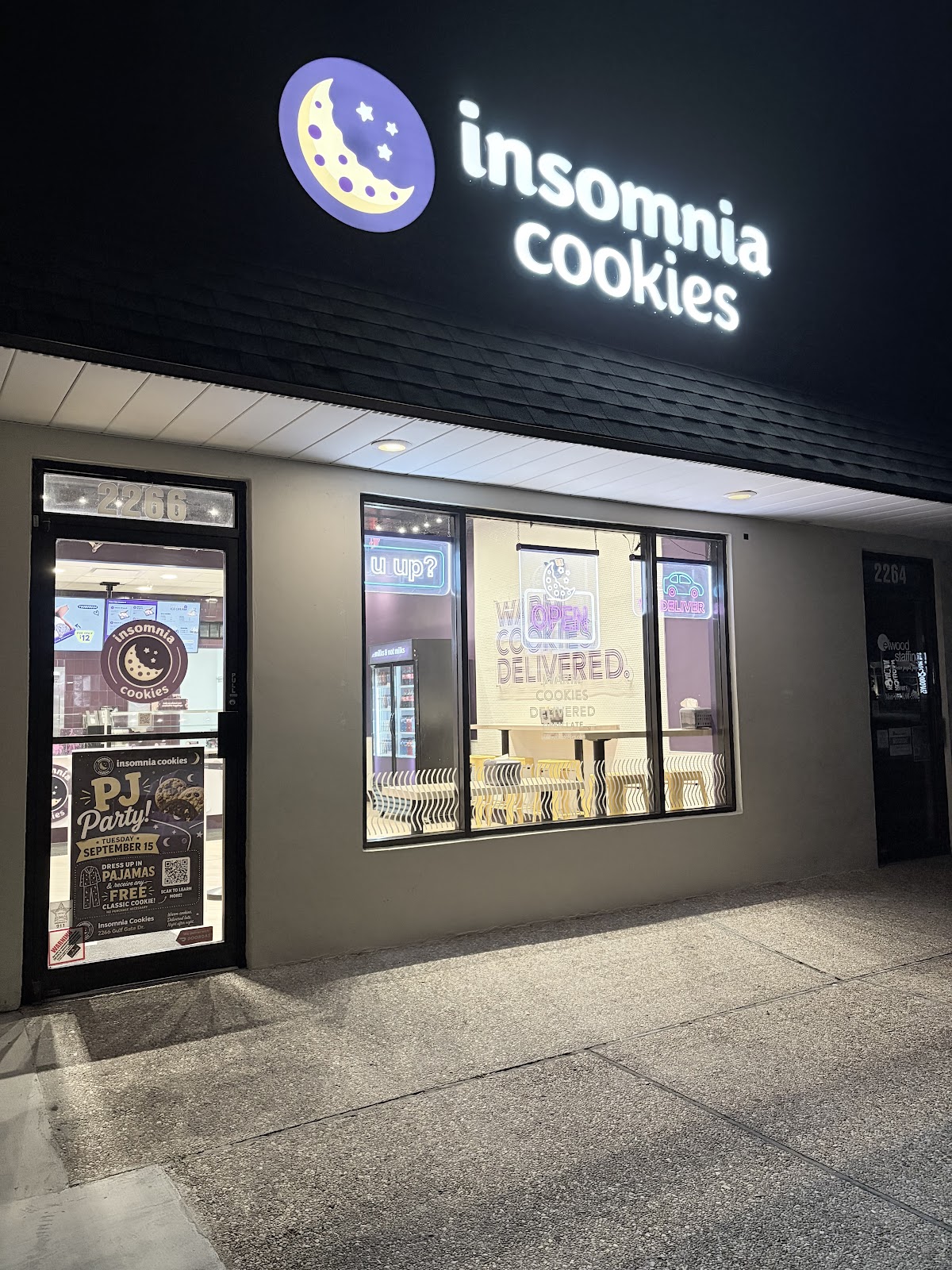 Insomnia Cookies in Lakewood Ranch, FL