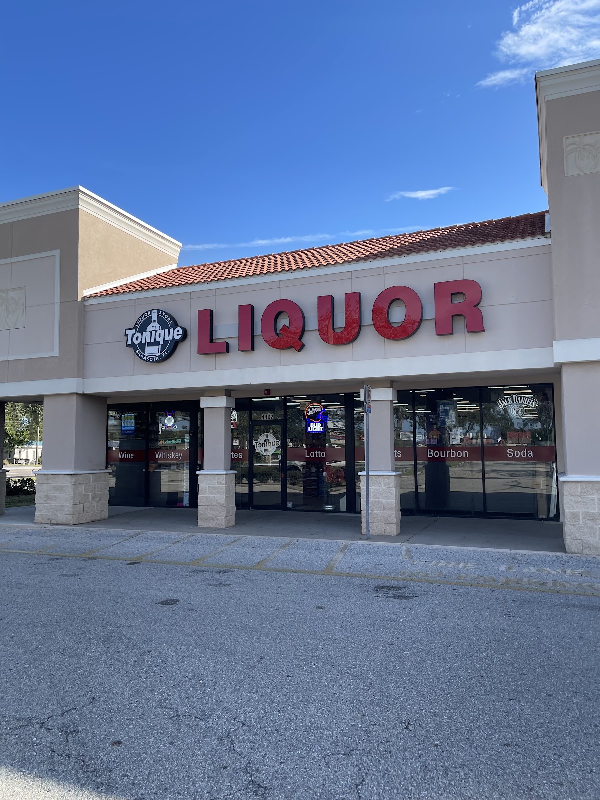 Tonique Liquor in Lakewood Ranch, FL