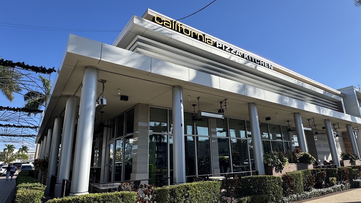 California Pizza Kitchen at Sarasota in Lakewood Ranch, FL