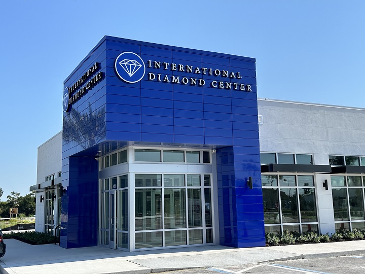 International Diamond Center in Lakewood Ranch, FL