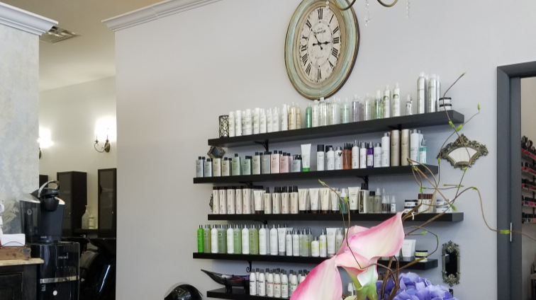 LUXE Salon and Day Spa in Lakewood Ranch, FL