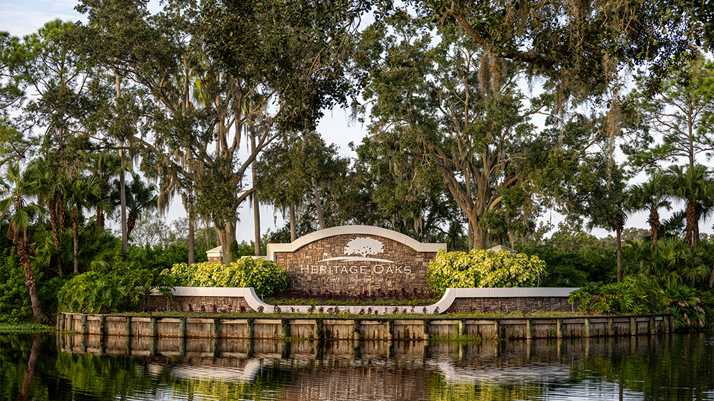 Heritage Oaks Golf & Country Club in Lakewood Ranch, FL