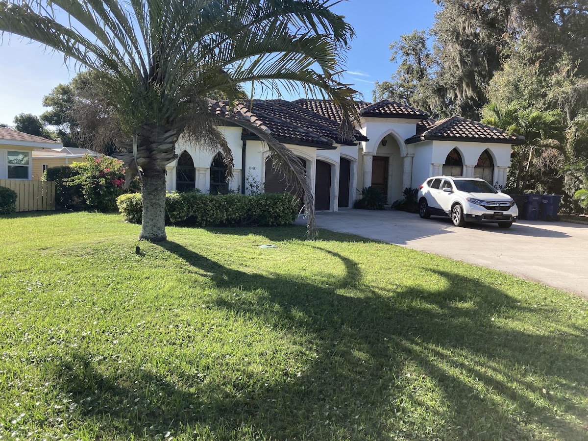 Lawns Plus in Lakewood Ranch, FL