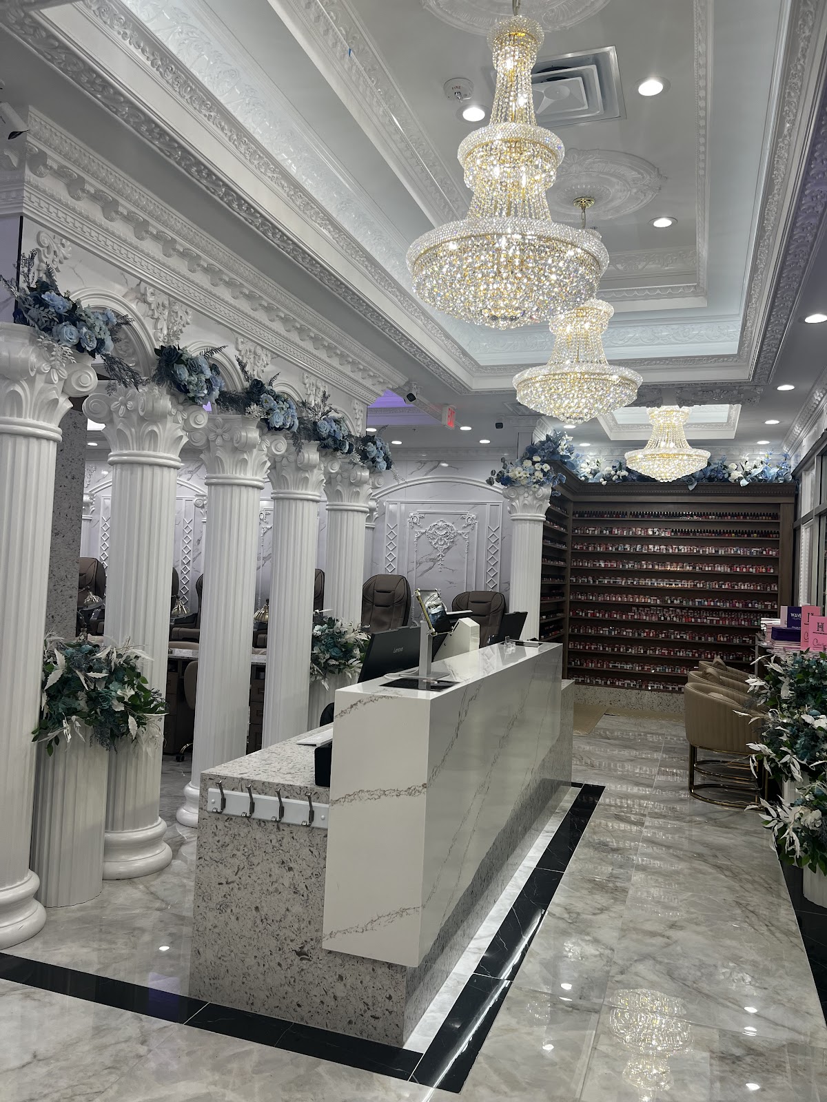 Divine nails in Lakewood Ranch, FL