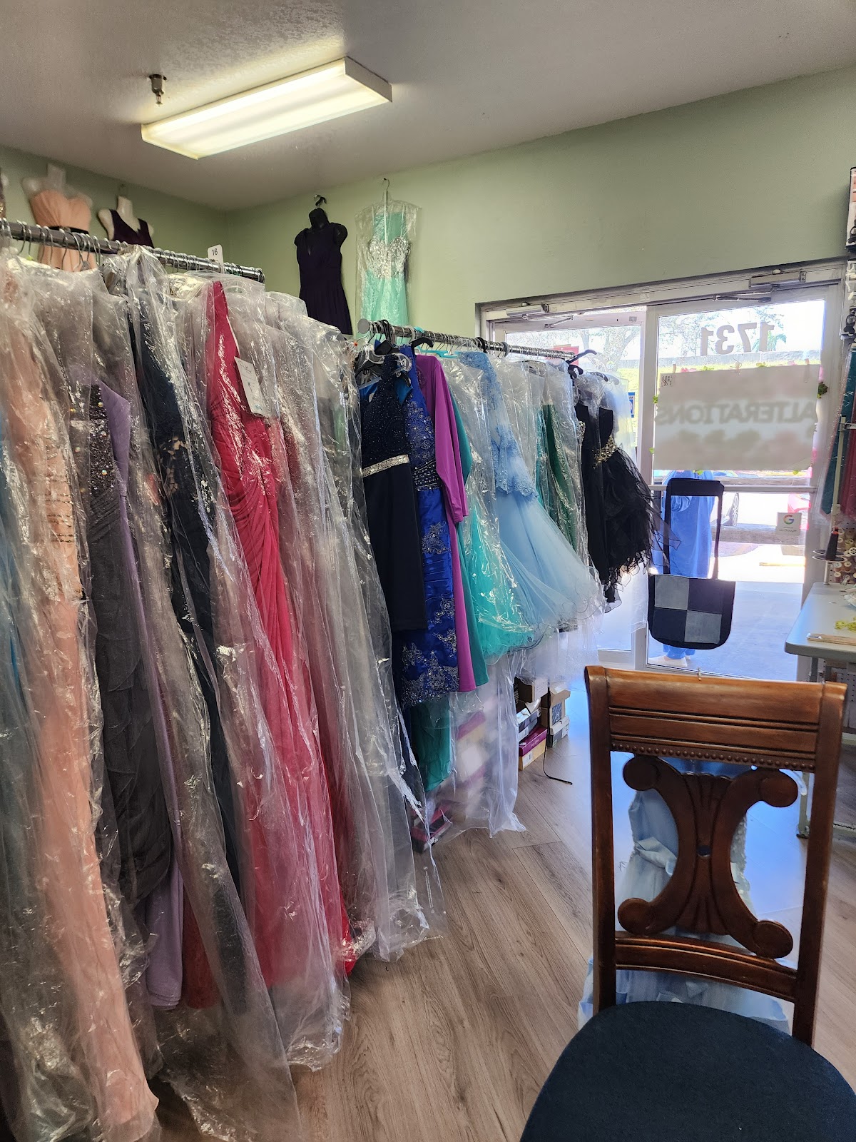 May’s Boutique & Alterations in Lakewood Ranch, FL