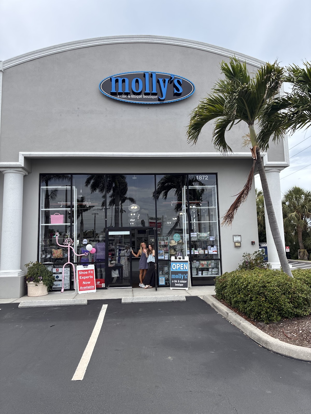 Molly's - A Chic and Unique Boutique in Lakewood Ranch, FL
