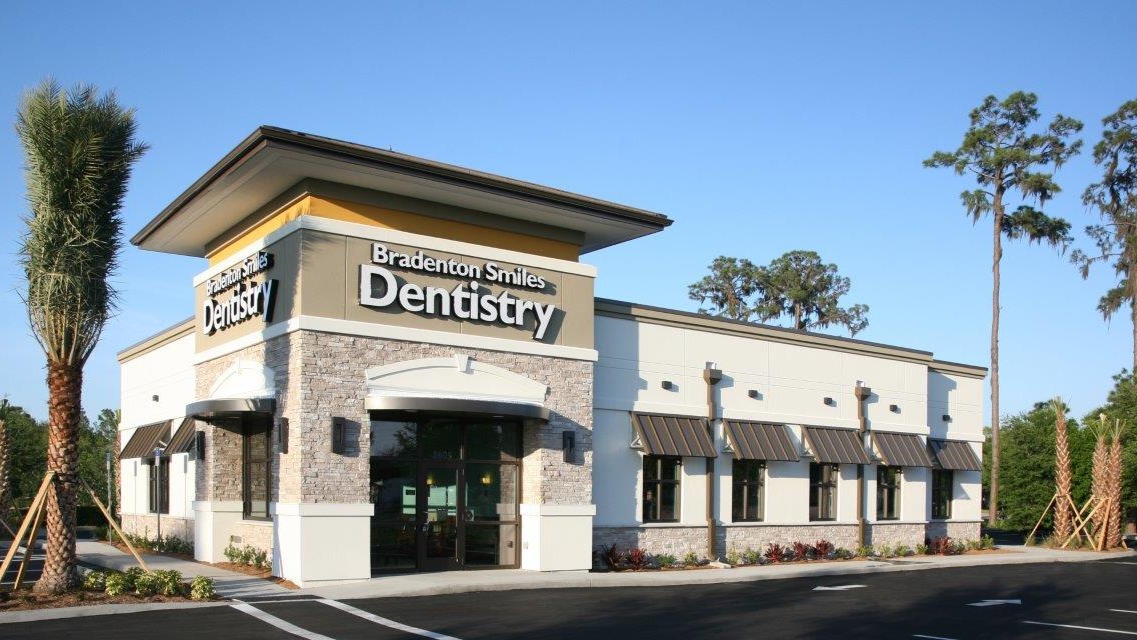 Bradenton Smiles Dentistry in Lakewood Ranch, FL