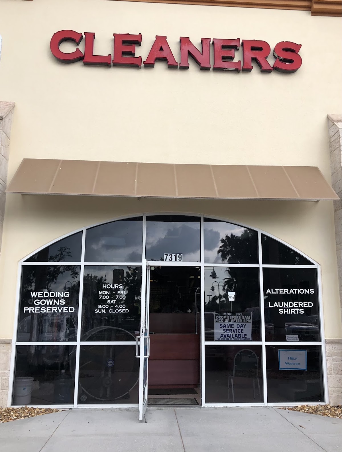 Dry Cleaning America in Lakewood Ranch, FL