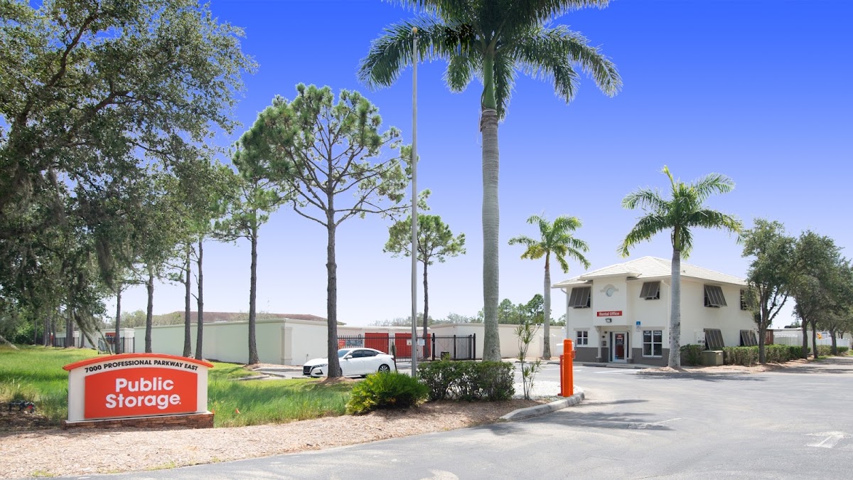 Public Storage in Lakewood Ranch, FL
