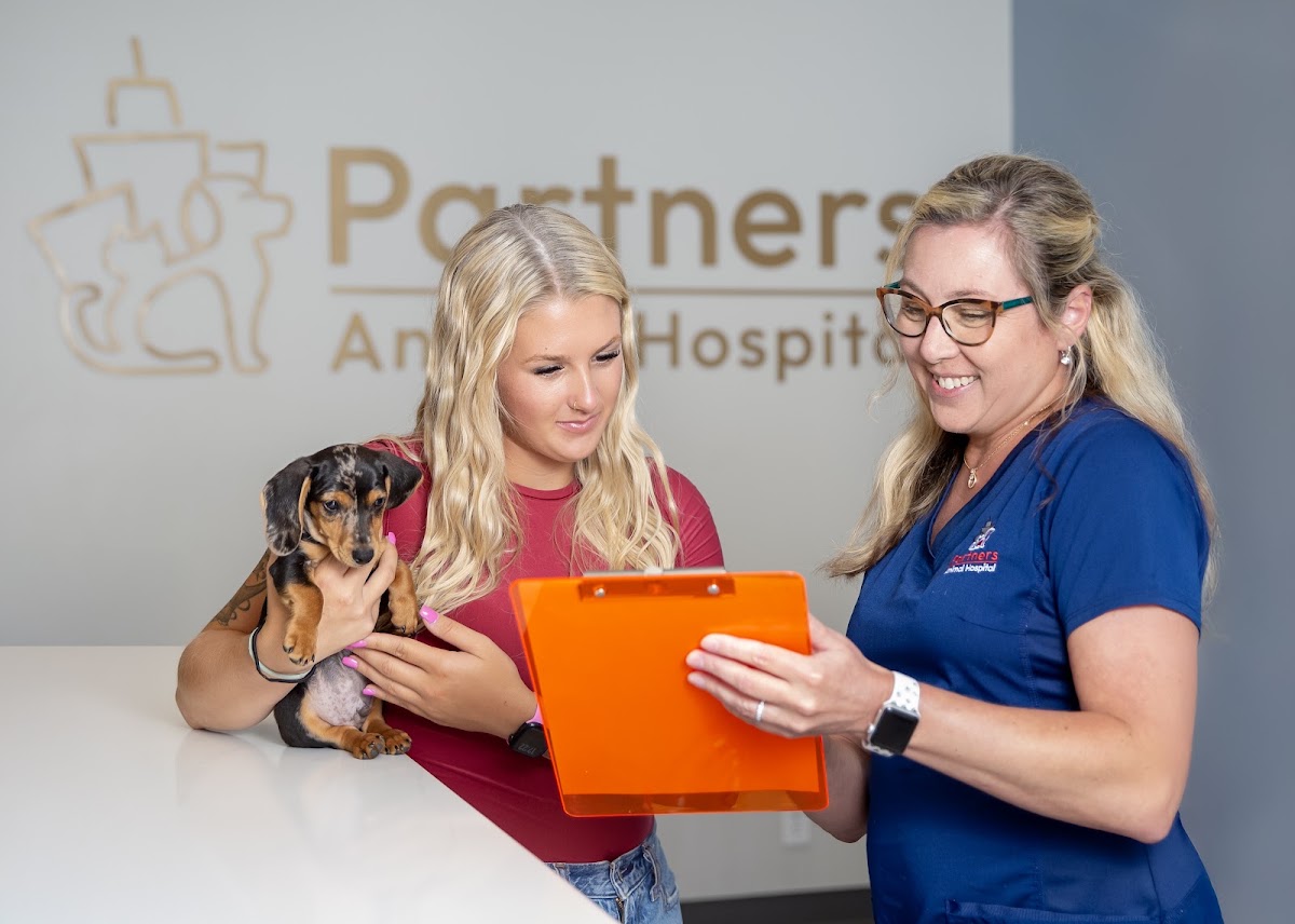Partners Animal Hospital Fruitville in Lakewood Ranch, FL