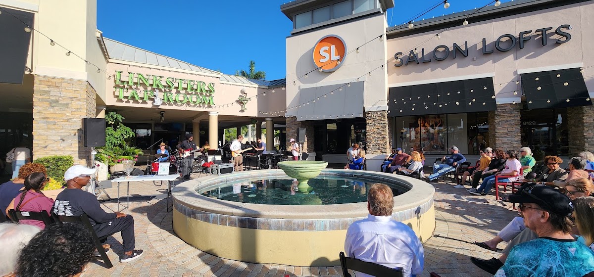 Shoppes at University Center in Lakewood Ranch, FL
