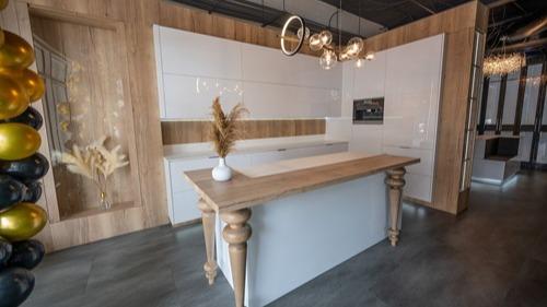 Calista Homes - Custom Luxury Kitchen Remodeling Sarasota in Lakewood Ranch, FL