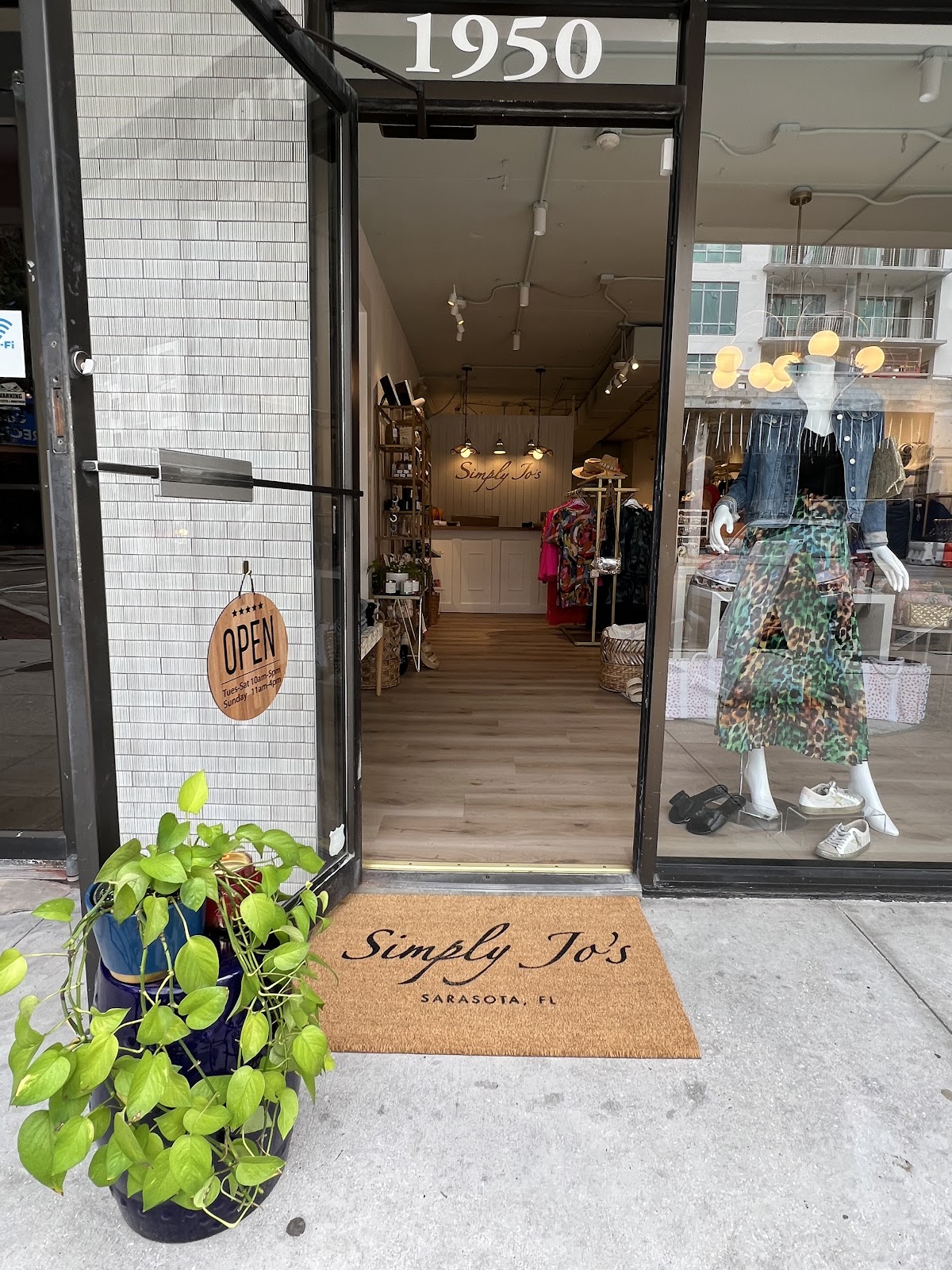 Simply Jo's Boutique in Lakewood Ranch, FL