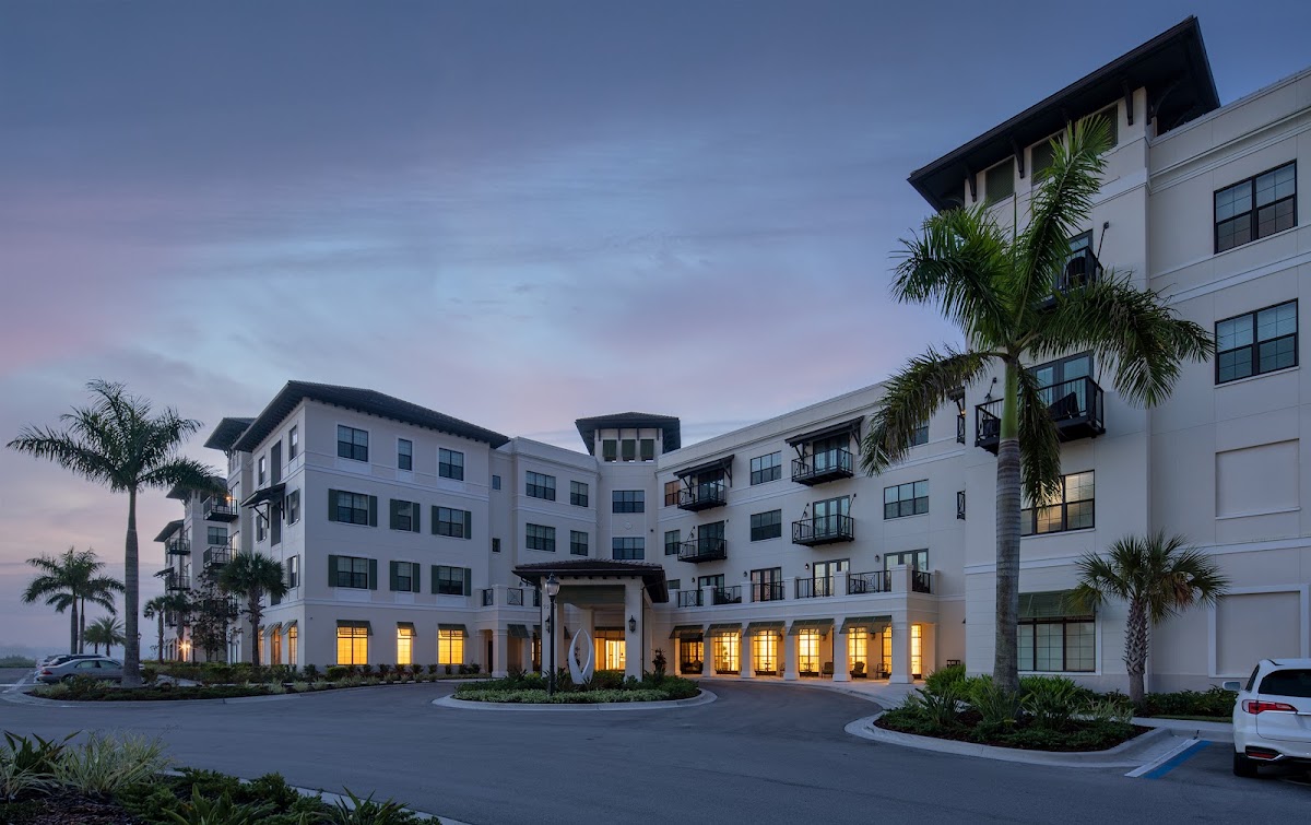 Grand Living At Lakewood Ranch in Lakewood Ranch, FL