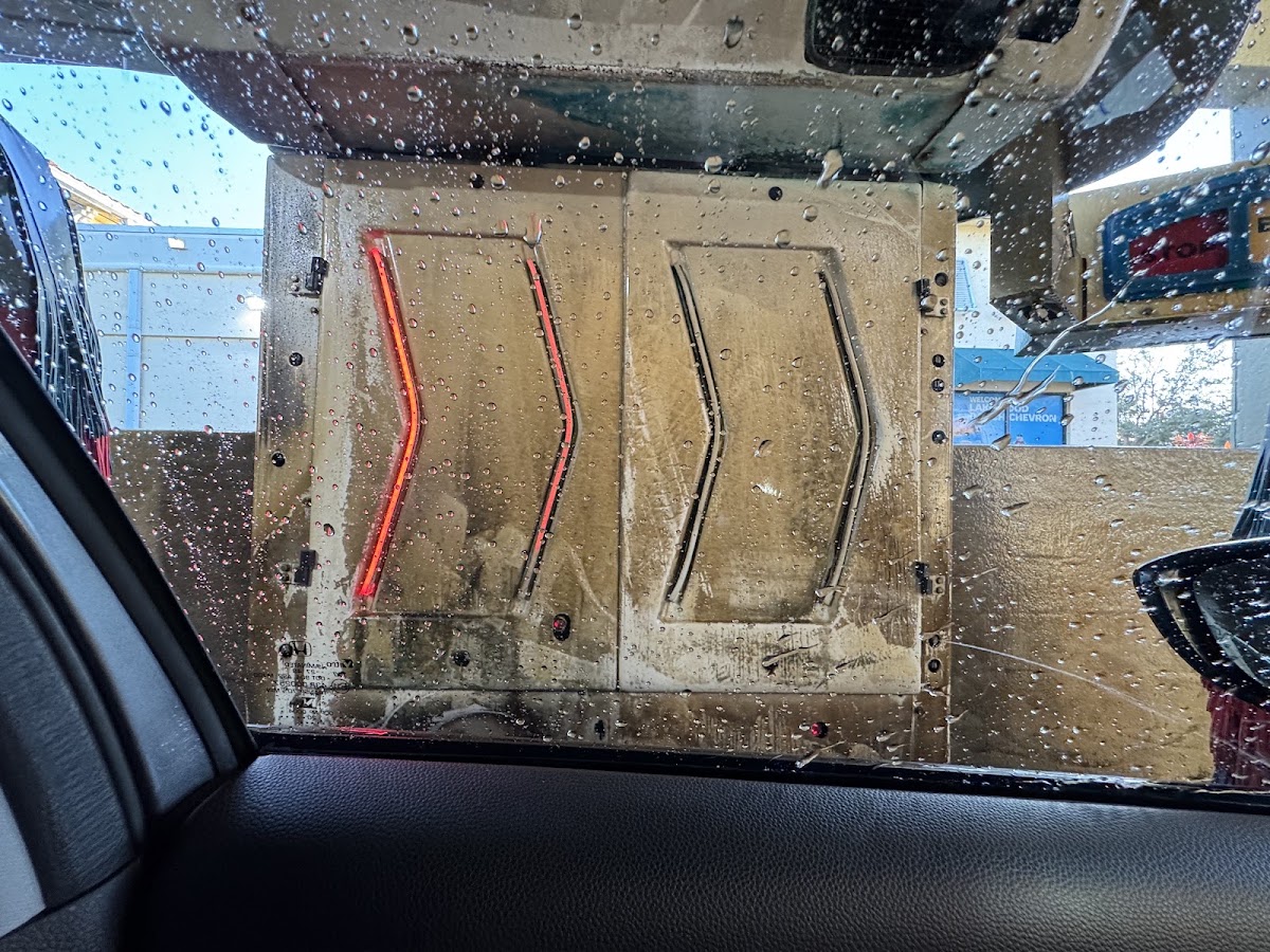 Car Wash in Lakewood Ranch, FL