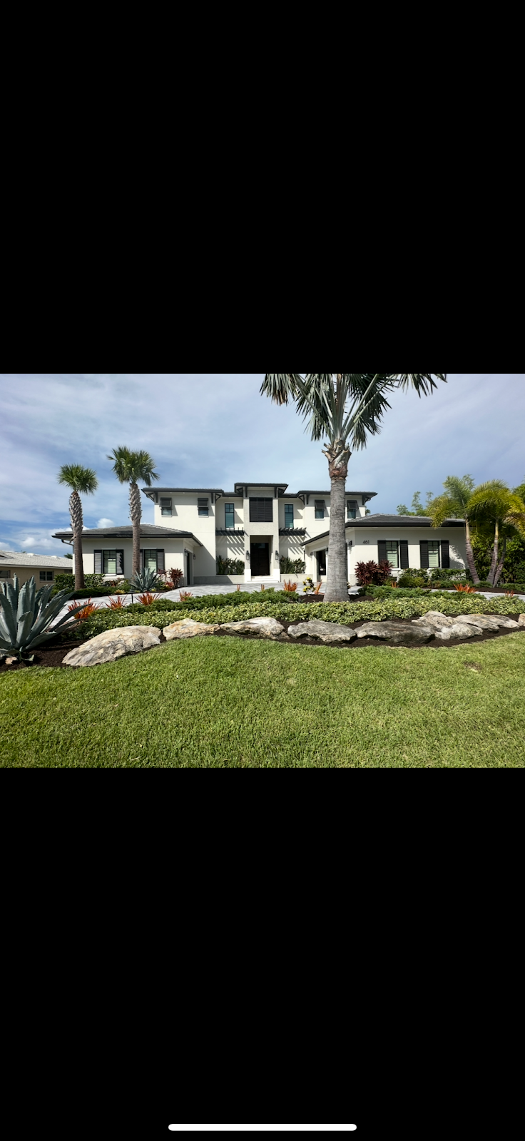 Carlos Reyes Lawn Service LLC. in Lakewood Ranch, FL