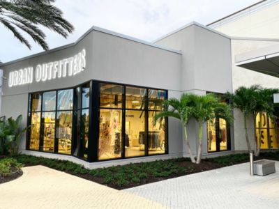 Urban Outfitters in Lakewood Ranch, FL