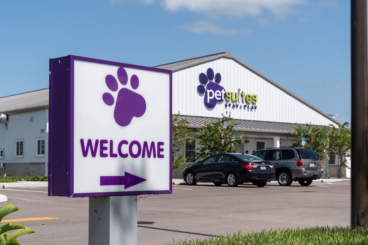 PetSuites Bradenton in Lakewood Ranch, FL