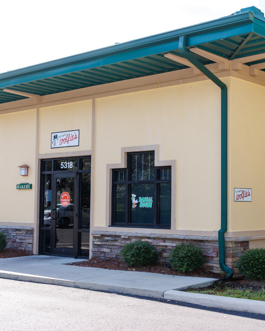 The Original Wolfie's Deli, Bakery & Takeaway | Wolfie's | Rascal House | Epicure Market | Pumperniks | Jerry's Famous Deli in Lakewood Ranch, FL
