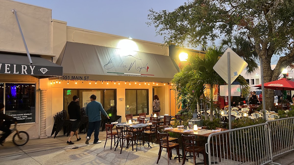 Trattoria Bella Napoli in Lakewood Ranch, FL