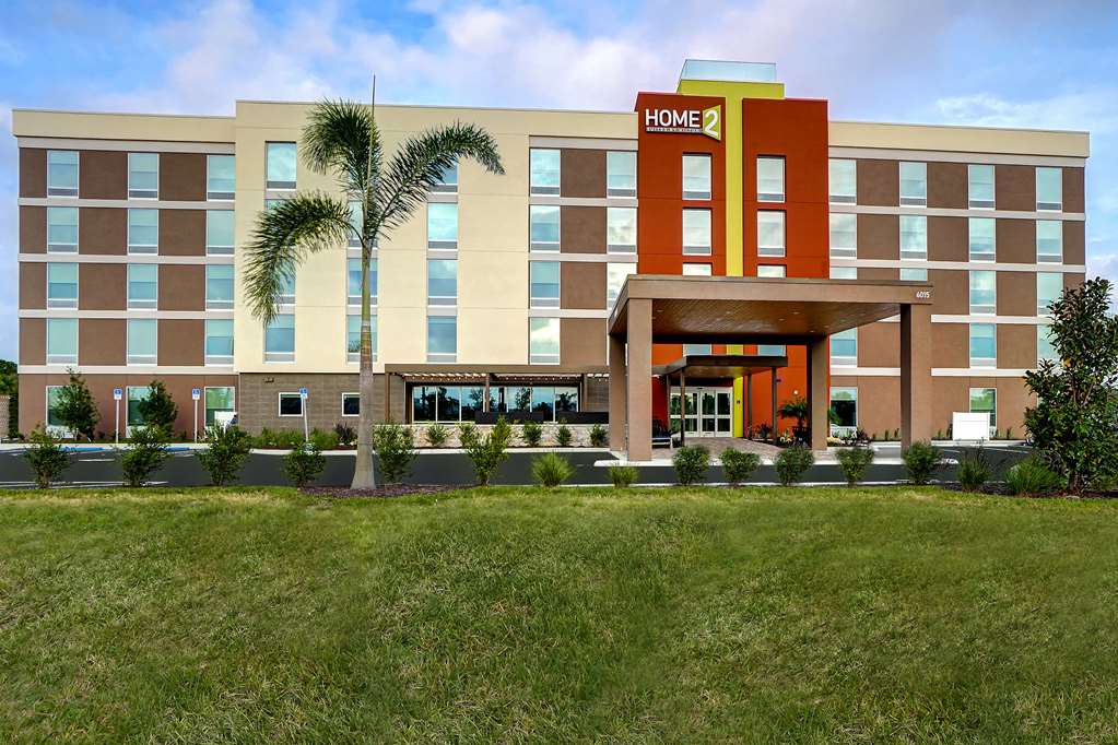 Home2 Suites by Hilton Lakewood Ranch in Lakewood Ranch, FL