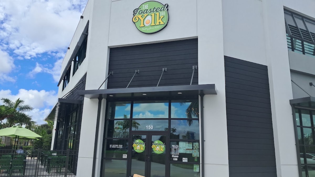 The Toasted Yolk Cafe in Lakewood Ranch, FL